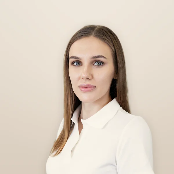 Олена Віталіївна, Стоматолог-терапевт