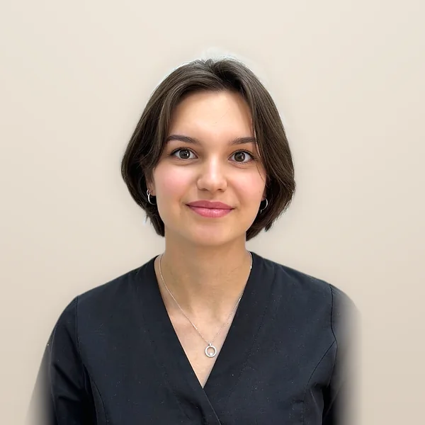 Марина Ігорівна, Стоматолог-терапевт
